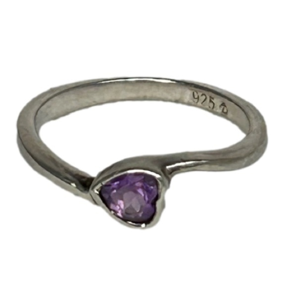 Genuine Heart Shaped Faceted Cut Amethyst 925 Sterling Ring - Picture 1 of 7